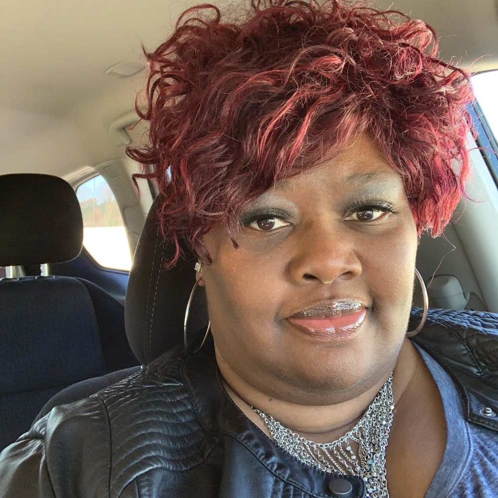Meet your Posher, Jacqueline